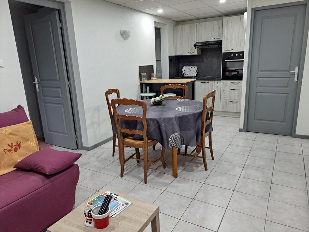 Chez Patrick Et Dominique Daire Saint-Pierre-en-Faucigny Dış mekan fotoğraf