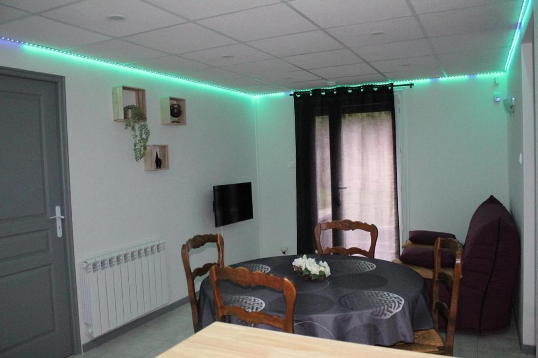 Chez Patrick Et Dominique Daire Saint-Pierre-en-Faucigny Dış mekan fotoğraf
